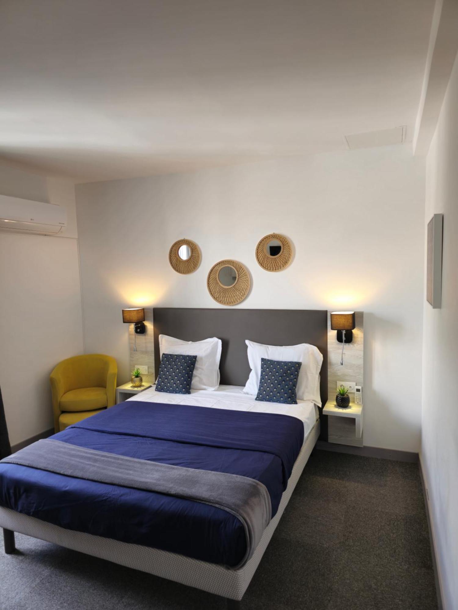 Hotel L'Alsace-Gare Sncf Narbona Habitación foto